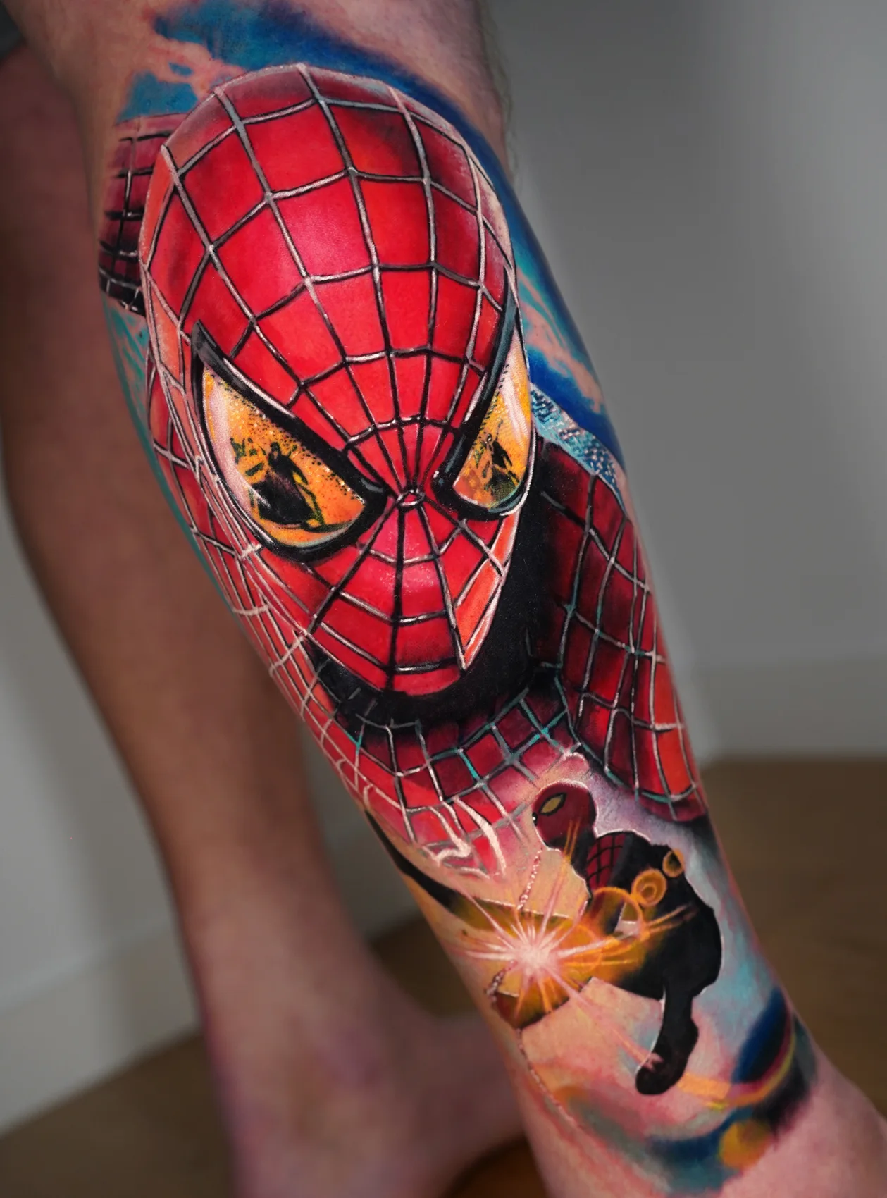 Tatouage réaliste en couleur de Spider-Man par Michael Taguet